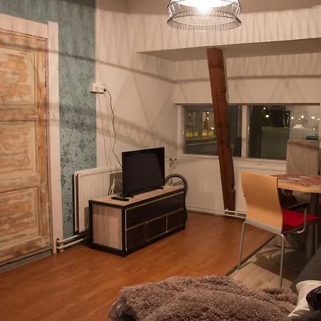Apartment Mixed Colors Loft -majoitus